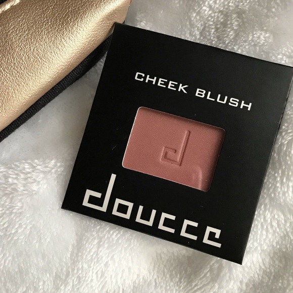 doucce blush
